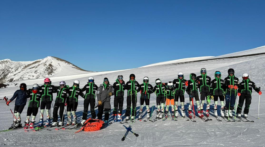 El grup U16, a Corralco (FAE)