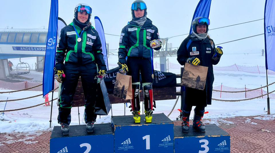 Isabella Pérez (1a) i Ainhoa Piccino (2a) a l'eslàlom del Nacional de Xile (FAE)