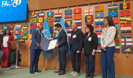 El ministre, Guillem Casal, rebent el reconeixement a Roma