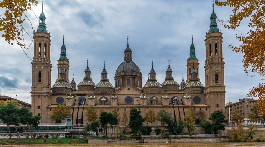 Basílica de nostra Senyora del Pilar, a Saragossa