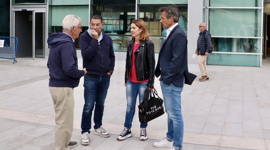 Començant per la dreta, David Astrié, Rosa Maria Sabaté i Miquel Canturri, consellers de Demòcrates (DA)