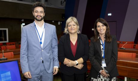 Els membres de la delegació andorrana, Cerni Escalé, Berna Coma i Meritxell Alcobé