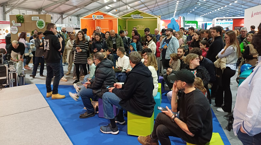 L'estand vol sensibilitzar la ciutadania sobre la importància de disposar d’una informació veraç i contrastada sobre l'Acord (SFGA)