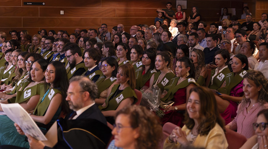 Inauguració del nou curs acadèmic i lliurament dels títols oficials (UdA) 