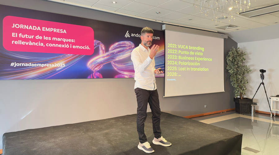Javier Velilla durant la seva intervenció (Andorra Telecom)