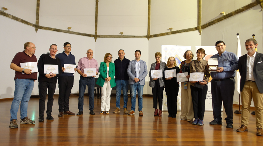 Autoritats de la Seu i familiars de Josep Zulueta i Gomis