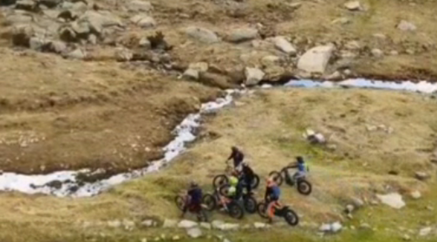 Els sis motoristes enxampats amb les motos a la Vall del Madriu (AndorraDifusió)