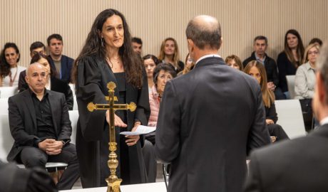 Nàdia Alís jurant el càrrec