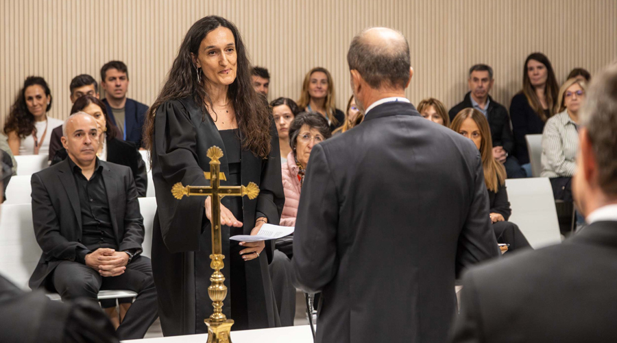 Nàdia Alís jurant el càrrec (CSJ)