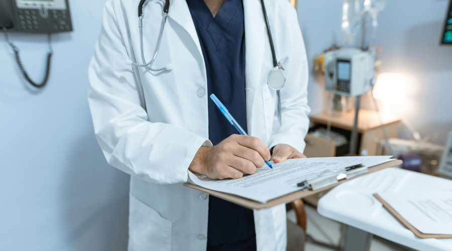 Un professional sanitari (SFGA)