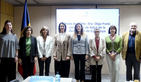 Olga Pané i Helena Mas, tercera i quarta per la dreta, respectivament