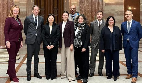Tercera per l'esquerra, la ministra Imma Tor, en la jornada per a la commemoració dels 30 anys de relacions Andorra-Àustria