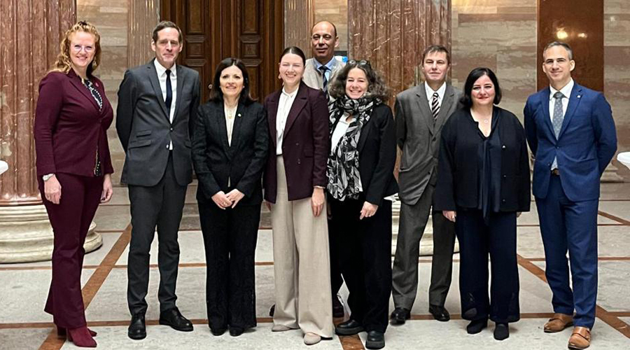 Tercera per l'esquerra, la ministra Imma Tor, en la jornada per a la commemoració dels 30 anys de relacions Andorra-Àustria (SFGA)
