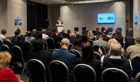 El director general d’Andorra Turisme, Betim Budzaku, durant la seva intervenció