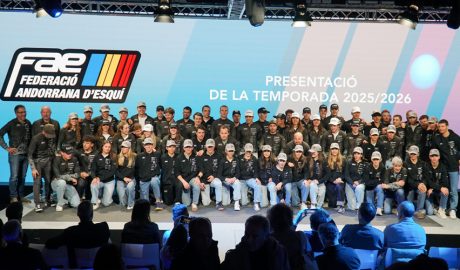 Tots els equips de la Federació d'Esquí