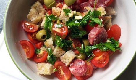 Una saludable amanida eivissenca