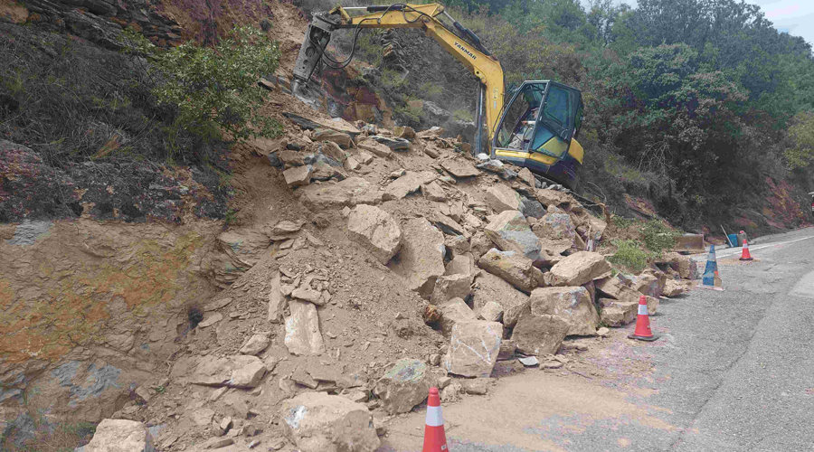 Obres per a la millora de la carretera al municipi d'Estamariu (CCAU)