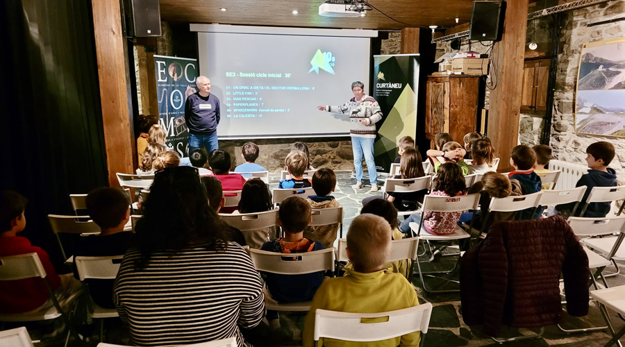 Activitat de cinema per als infants (Curtàneu)