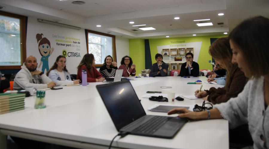 Una imatge de la reunió d'aquest dijous (CIV)