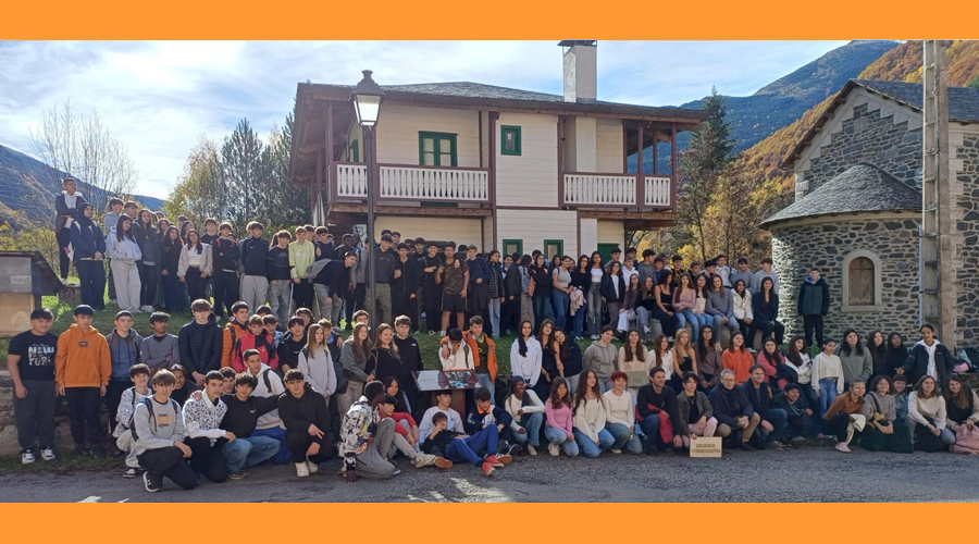 Fotografia grupal de l'acte d'homenatge (Govern.cat)