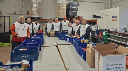 Voluntaris i voluntàries que han participat aquest cap de setmana en el Gran Recapte 2025 a la Seu i comarca