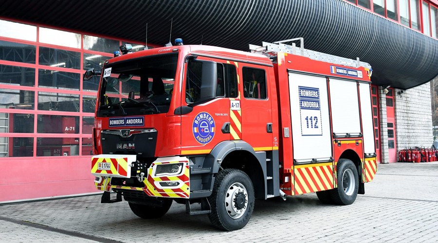 Els nou camió del Cos de Bombers (SFGA)