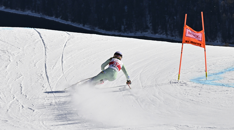 Cande Moreno en el primer entrenament oficial de descens. Foto: Alain Grosclaude Agence Zoom