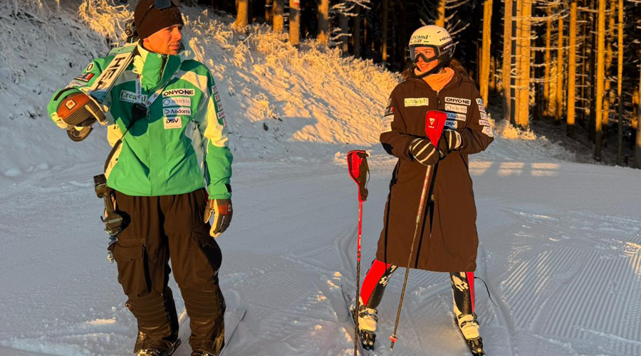 A la dreta, Carla Mijares, a Semmering (FAE)