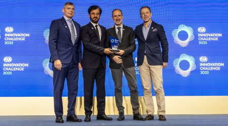 David Fraissinet, segon per la dreta, rebent el guardó