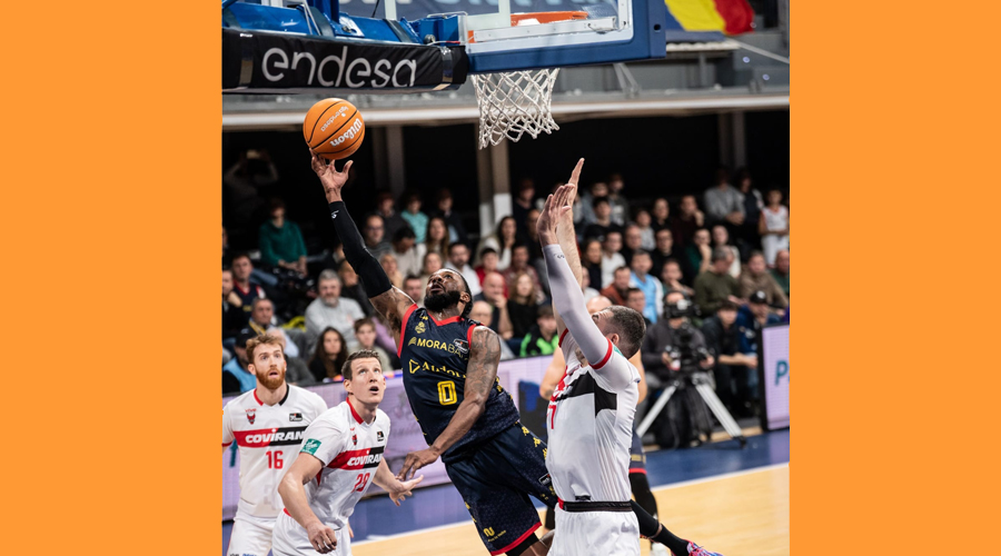 Shannon Evans en una acció ofensiva durant el partit contra el Granada. Foto: ACB
