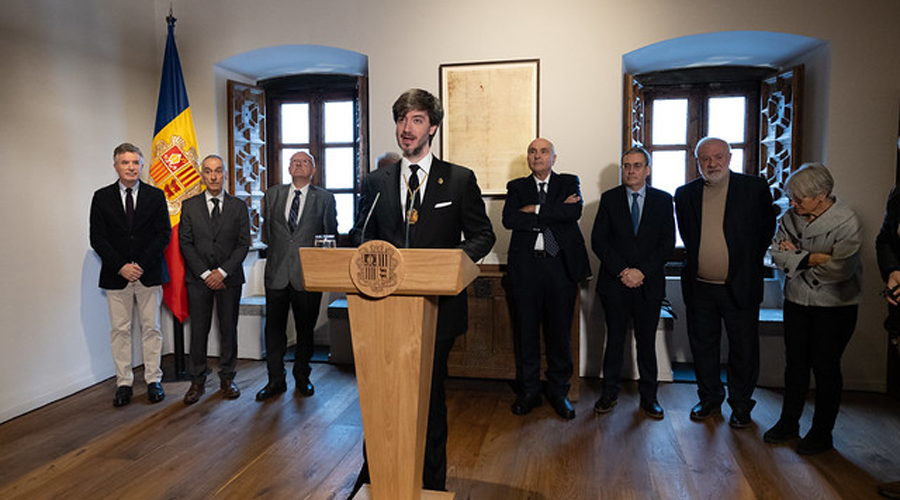 El síndic, Carles Ensenyat, durant la seva intervenció (Consell General)