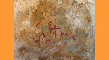 Restes arqueològiques al jaciment del Roc del Rumbau, a Peramola