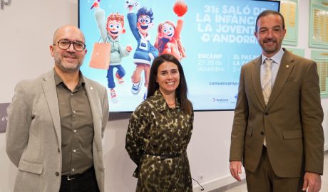 El conseller, Joan Sans; la cònsol major, Laura Mas; i, el ministre, Jordi Torres