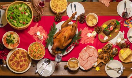 Menjar abundant en un àpat de Nadal