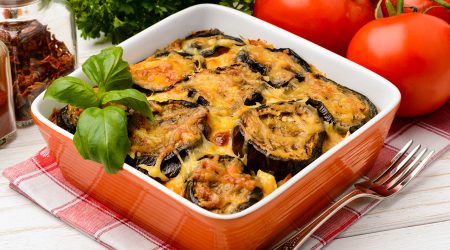 Un saborós recipient amb moussaka