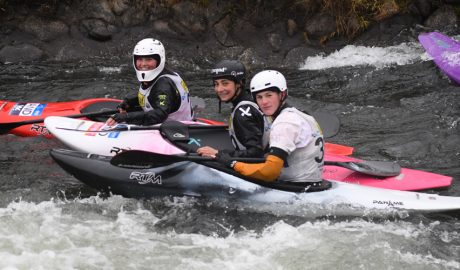 D'esquerra a dreta: Ona Perelegre, Mònica Doria i Nil Checa
