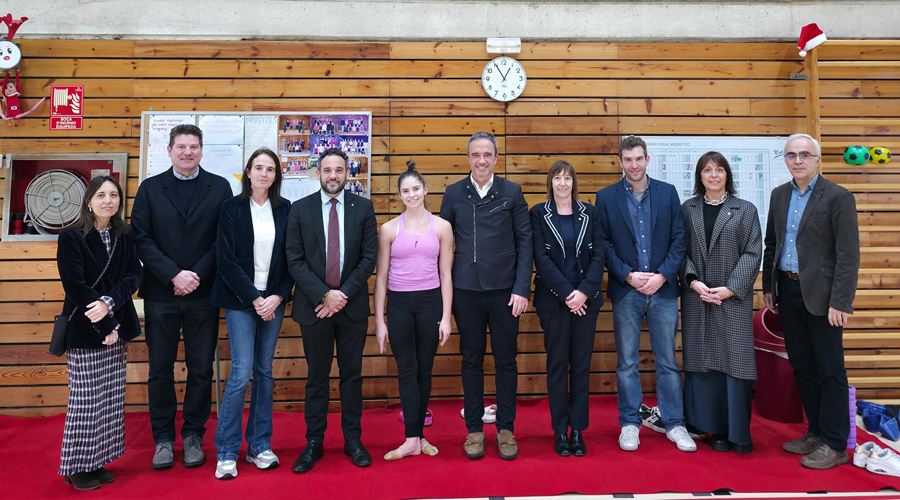 Al centre, Alain Cabanes, i Eva Descarrega a la seva esquerra (SFGA)