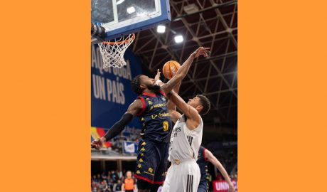 Imatge del partit entre el BC Andorra i el Reial Madrid