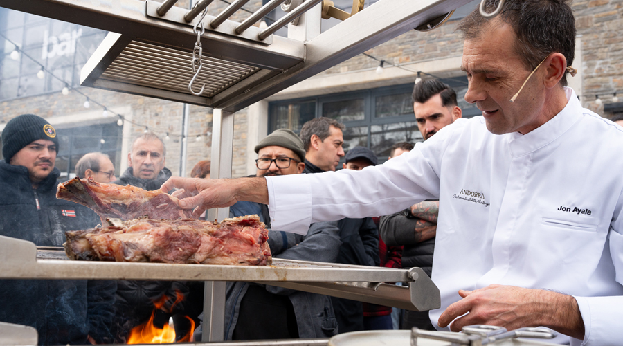 La cocció a la brasa ha merescut un taller (Andorra Turisme)