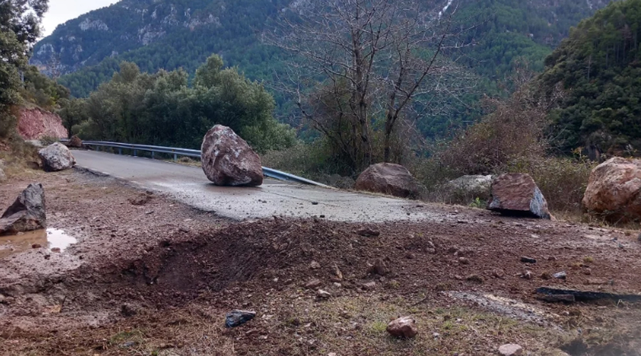 Despreniment a la carretera de Noves a Taús (Foto: Instagram @la_guardia_d_ares)