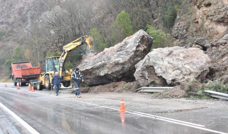 Esllavissada als Hostalets de Tost