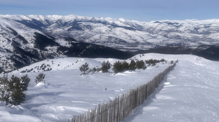 Estat actual de l'estació d'esquí de La Molina, amb la Cerdanya al fons (RàdioSeu)