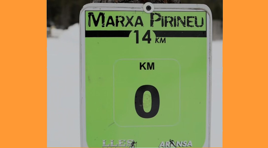 Cartell indicatiu del punt de partida de la Marxa Pirineu, a Lles de Cerdanya (RàdioSeu)