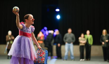 Aina Sánchez durant el seu espectacle