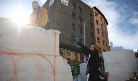 Els blocs de neu comencen a agafar forma