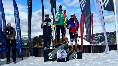 Àlex Rius dalt de tot del podi i Bartumeu Gabriel, segon