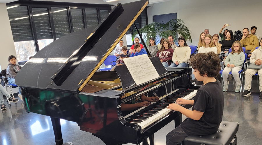 Alumnes de piano de l'Escola de Música