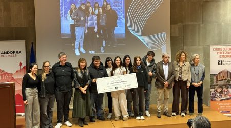 Equip guanyador de la 10a edició del projecte Tàndem amb les autoritats