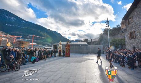 La plaça del Consell lluïa així de bé durant l'activitat