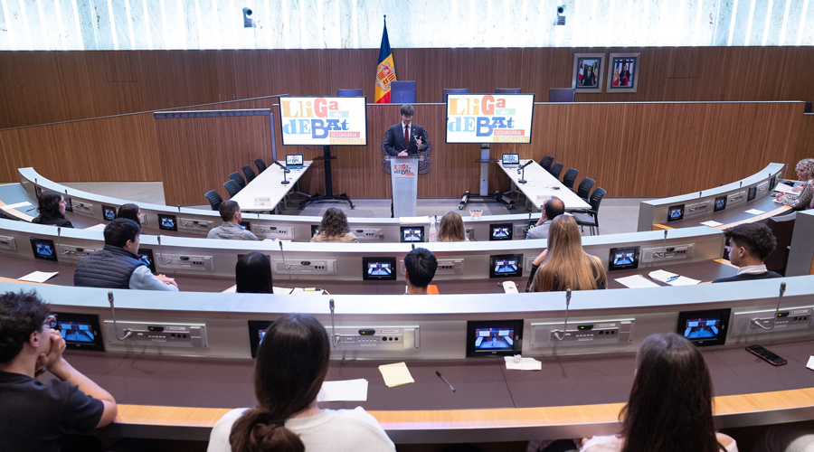 Salutació del síndic en la primera jornada de la Lliga de Debat